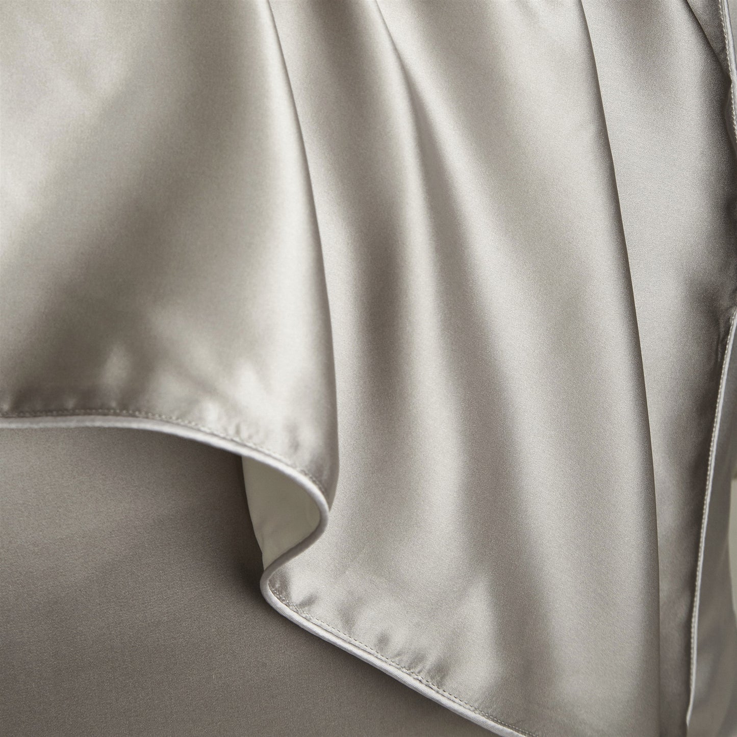Luxe Silk Pillowcase