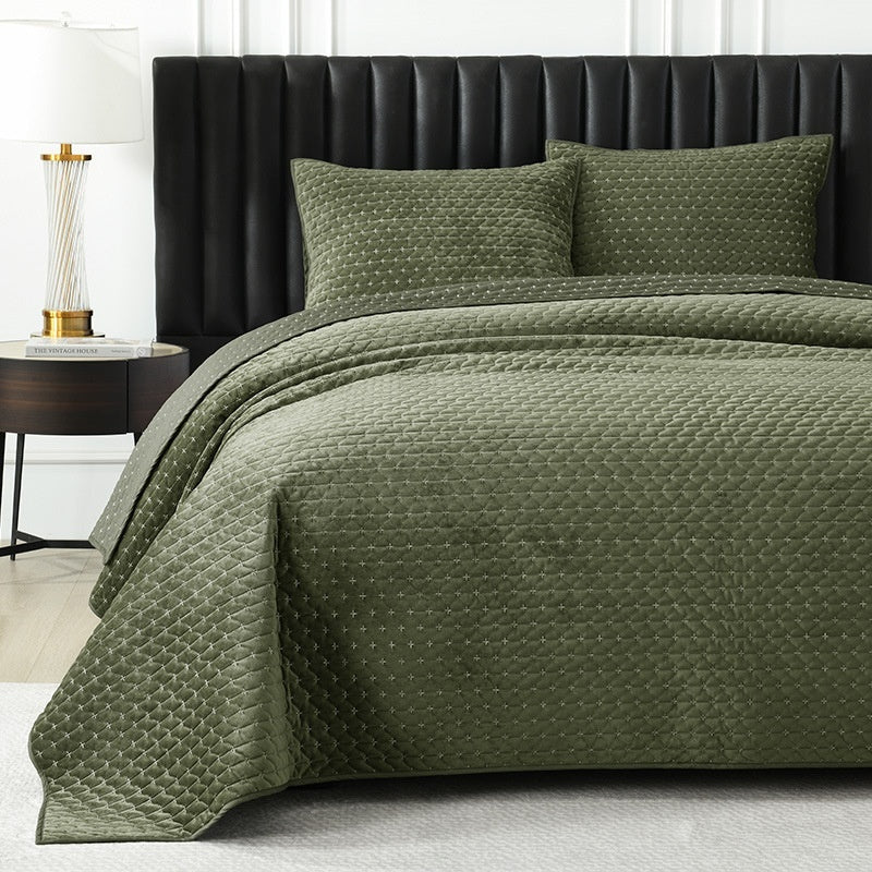 Luxe Flannel Three-piece Bed Cover Set