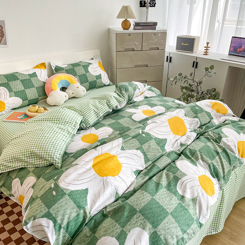 Green Darling Checkered Bed Set